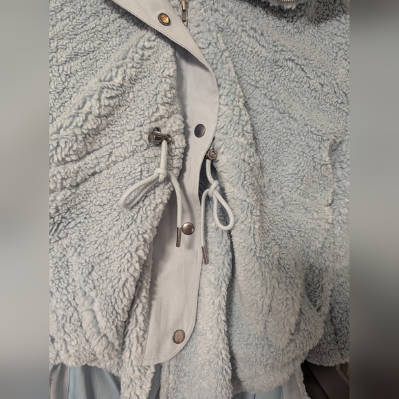 New Hyfve Light Blue Sherpa Jacket Medium - Picture 7 of 7